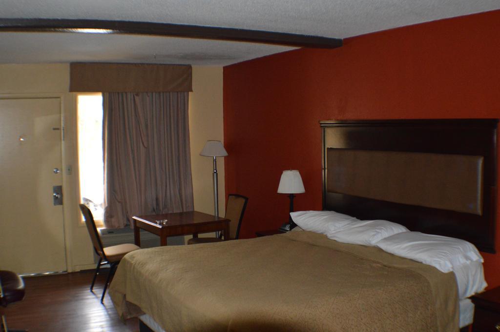 Sun Down Lodge Locust Grove Bagian luar foto